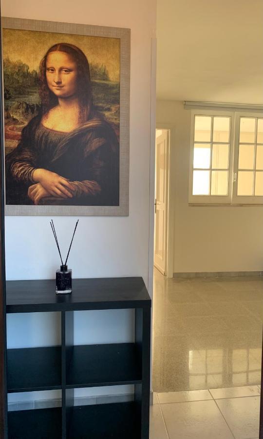 Monna Lisa Appartamento Lecce Centro Luaran gambar