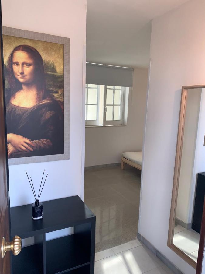 Monna Lisa Appartamento Lecce Centro Luaran gambar